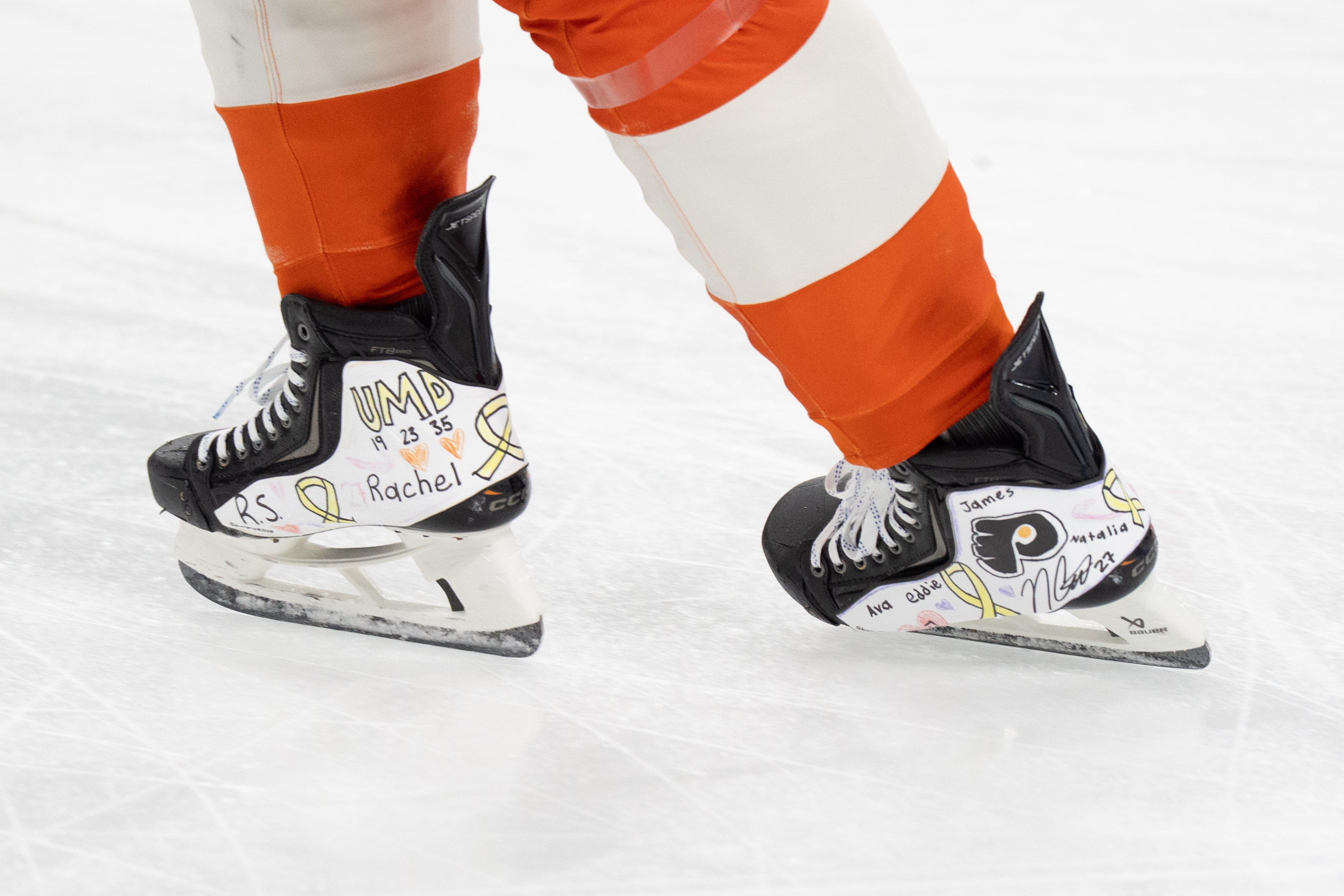 SkateSkins® Makes Official NHL Debut with the Philadelphia Flyers