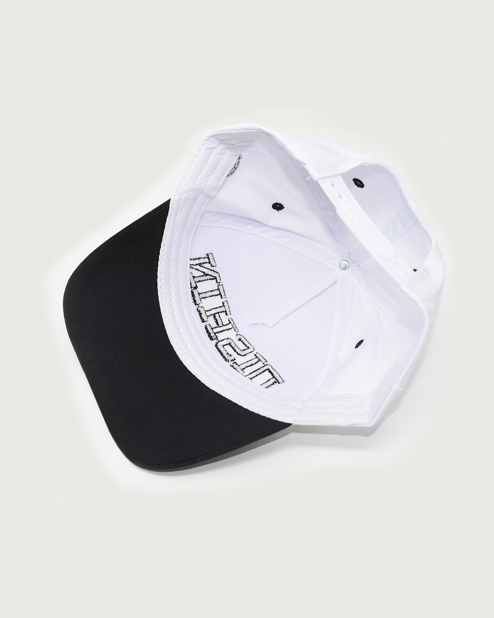 Dishin Hat (White/Black)
